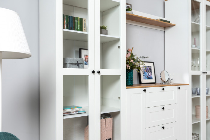 Остин 16.394.02 Шкаф-витрина, белый шагрень/дуб крафт золотой